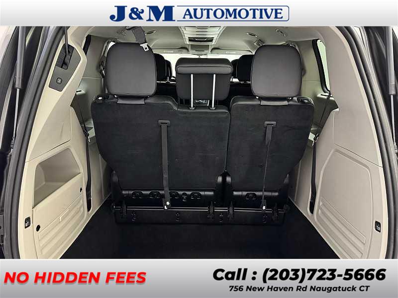 2016 Chrysler Town & Country Touring, available for sale in Naugatuck, Connecticut | J&M Automotive Sls&Svc LLC. Naugatuck, Connecticut 2016 Chrysler Town & Country Touring, available for sale in Naugatuck, Connecticut | J&M Automotive Sls&Svc LLC. Naugatuck, Connecticut