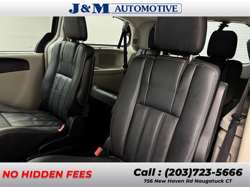 2016 Chrysler Town & Country Touring, available for sale in Naugatuck, Connecticut | J&M Automotive Sls&Svc LLC. Naugatuck, Connecticut 2016 Chrysler Town & Country Touring, available for sale in Naugatuck, Connecticut | J&M Automotive Sls&Svc LLC. Naugatuck, Connecticut