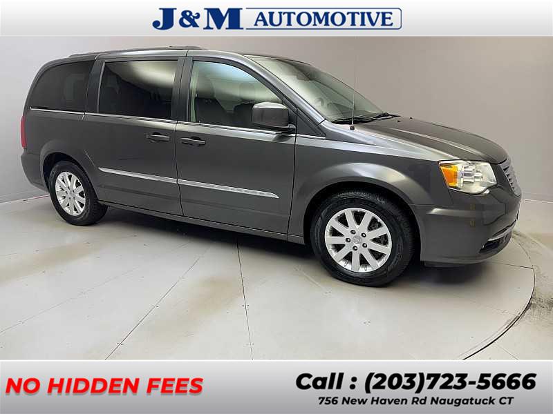 2016 Chrysler Town & Country Touring, available for sale in Naugatuck, Connecticut | J&M Automotive Sls&Svc LLC. Naugatuck, Connecticut 2016 Chrysler Town & Country Touring, available for sale in Naugatuck, Connecticut | J&M Automotive Sls&Svc LLC. Naugatuck, Connecticut