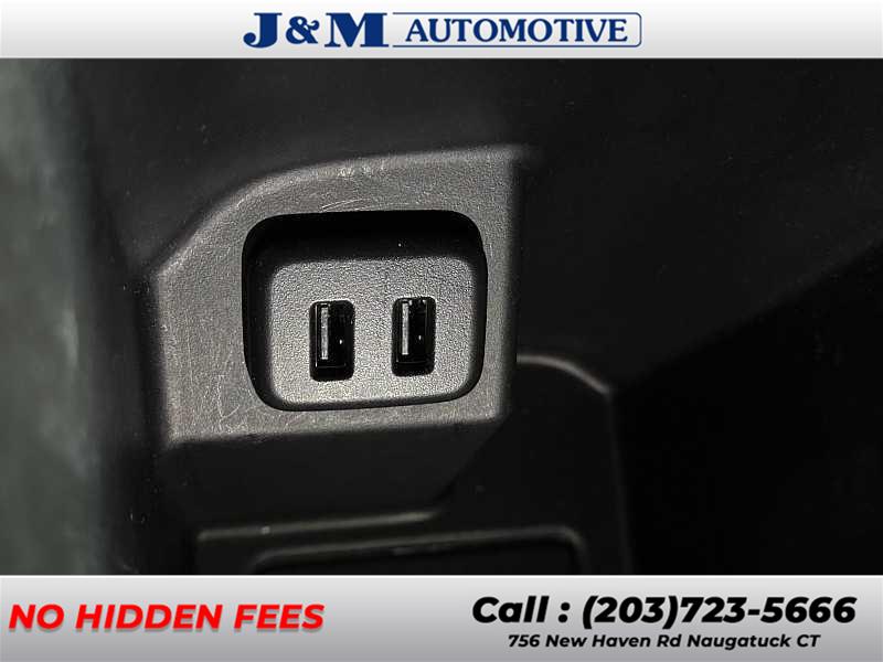 2022 GMC Terrain SLT, available for sale in Naugatuck, Connecticut | J&M Automotive Sls&Svc LLC. Naugatuck, Connecticut 2022 GMC Terrain SLT, available for sale in Naugatuck, Connecticut | J&M Automotive Sls&Svc LLC. Naugatuck, Connecticut