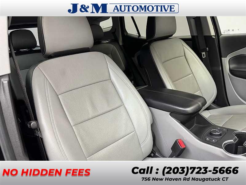 2022 GMC Terrain SLT, available for sale in Naugatuck, Connecticut | J&M Automotive Sls&Svc LLC. Naugatuck, Connecticut 2022 GMC Terrain SLT, available for sale in Naugatuck, Connecticut | J&M Automotive Sls&Svc LLC. Naugatuck, Connecticut