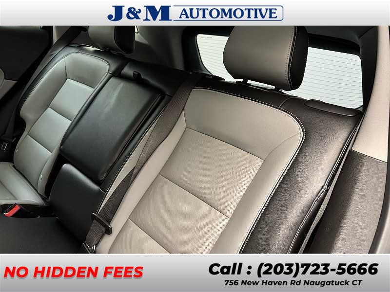 2022 GMC Terrain SLT, available for sale in Naugatuck, Connecticut | J&M Automotive Sls&Svc LLC. Naugatuck, Connecticut 2022 GMC Terrain SLT, available for sale in Naugatuck, Connecticut | J&M Automotive Sls&Svc LLC. Naugatuck, Connecticut
