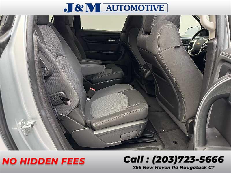 2014 Chevrolet Traverse LT, available for sale in Naugatuck, Connecticut | J&M Automotive Sls&Svc LLC. Naugatuck, Connecticut 2014 Chevrolet Traverse LT, available for sale in Naugatuck, Connecticut | J&M Automotive Sls&Svc LLC. Naugatuck, Connecticut