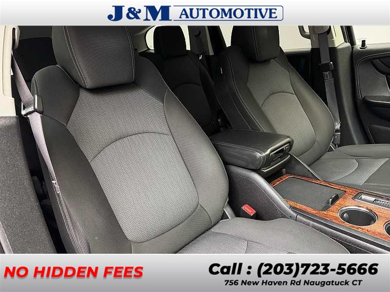 2014 Chevrolet Traverse LT, available for sale in Naugatuck, Connecticut | J&M Automotive Sls&Svc LLC. Naugatuck, Connecticut 2014 Chevrolet Traverse LT, available for sale in Naugatuck, Connecticut | J&M Automotive Sls&Svc LLC. Naugatuck, Connecticut