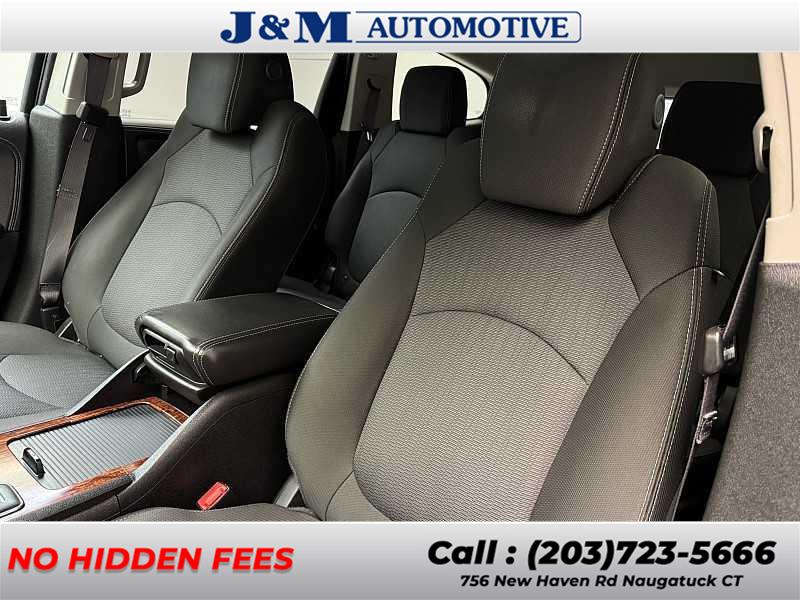 2014 Chevrolet Traverse LT, available for sale in Naugatuck, Connecticut | J&M Automotive Sls&Svc LLC. Naugatuck, Connecticut 2014 Chevrolet Traverse LT, available for sale in Naugatuck, Connecticut | J&M Automotive Sls&Svc LLC. Naugatuck, Connecticut