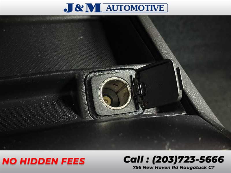 2014 Ford Fusion SE, available for sale in Naugatuck, Connecticut | J&M Automotive Sls&Svc LLC. Naugatuck, Connecticut 2014 Ford Fusion SE, available for sale in Naugatuck, Connecticut | J&M Automotive Sls&Svc LLC. Naugatuck, Connecticut