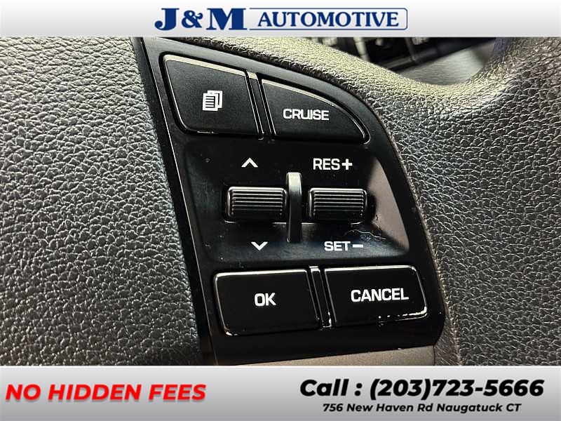 2017 Hyundai Tucson SE, available for sale in Naugatuck, Connecticut | J&M Automotive Sls&Svc LLC. Naugatuck, Connecticut 2017 Hyundai Tucson SE, available for sale in Naugatuck, Connecticut | J&M Automotive Sls&Svc LLC. Naugatuck, Connecticut