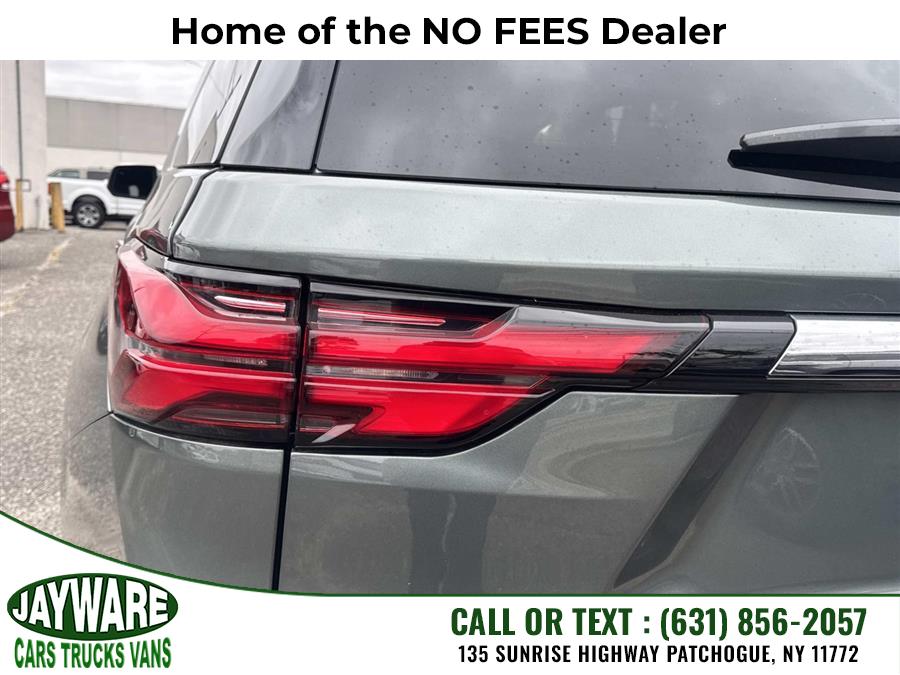 2023 Chevrolet Traverse AWD 4dr LT Leather, available for sale in Patchogue, New York | Jayware Cars Trucks Vans. Patchogue, New York 2023 Chevrolet Traverse AWD 4dr LT Leather, available for sale in Patchogue, New York | Jayware Cars Trucks Vans. Patchogue, New York