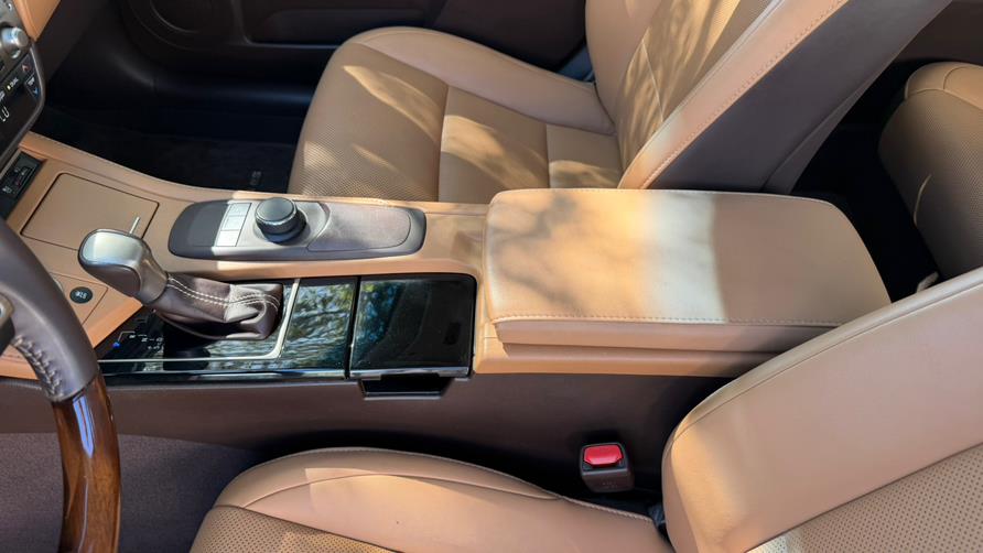 2016 Lexus ES 350 4dr Sdn, available for sale in Hialeah, Florida | The Palm Motors LLC. Hialeah, Florida 2016 Lexus ES 350 4dr Sdn, available for sale in Hialeah, Florida | The Palm Motors LLC. Hialeah, Florida