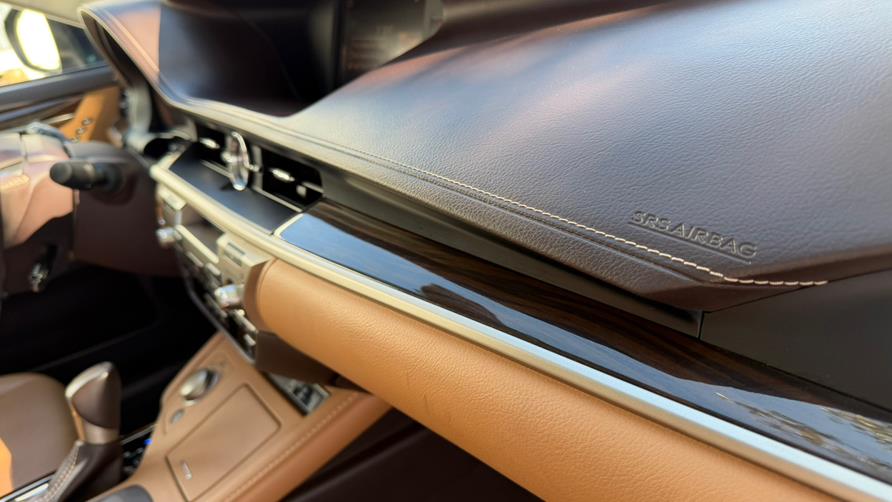 2016 Lexus ES 350 4dr Sdn, available for sale in Hialeah, Florida | The Palm Motors LLC. Hialeah, Florida 2016 Lexus ES 350 4dr Sdn, available for sale in Hialeah, Florida | The Palm Motors LLC. Hialeah, Florida