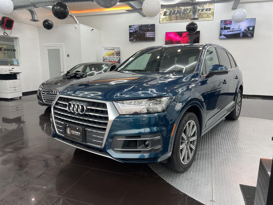 Used 2019 Audi Q7 in Jersey City, New Jersey | Luxe Auto Galleria. Jersey City, New Jersey