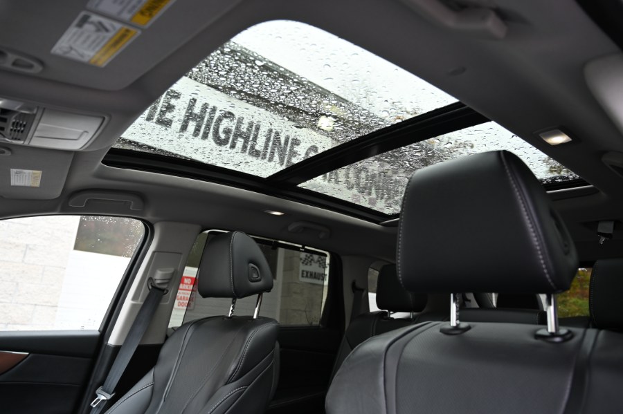 2022 Acura MDX SH-AWD Technology photo 3