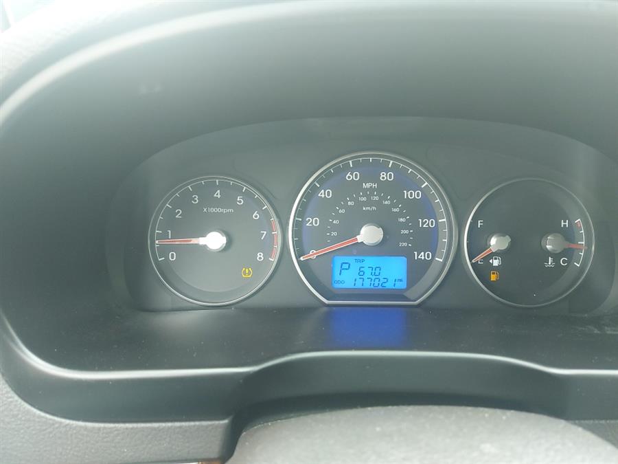 2010 Hyundai Santa Fe AWD 4dr I4 Auto GLS, available for sale in West Hartford, Connecticut | Chadrad Motors llc. West Hartford, Connecticut 2010 Hyundai Santa Fe AWD 4dr I4 Auto GLS, available for sale in West Hartford, Connecticut | Chadrad Motors llc. West Hartford, Connecticut