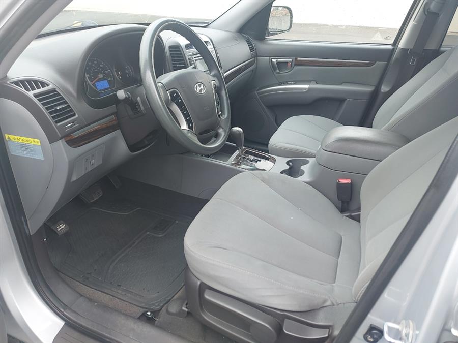 2010 Hyundai Santa Fe AWD 4dr I4 Auto GLS, available for sale in West Hartford, Connecticut | Chadrad Motors llc. West Hartford, Connecticut 2010 Hyundai Santa Fe AWD 4dr I4 Auto GLS, available for sale in West Hartford, Connecticut | Chadrad Motors llc. West Hartford, Connecticut