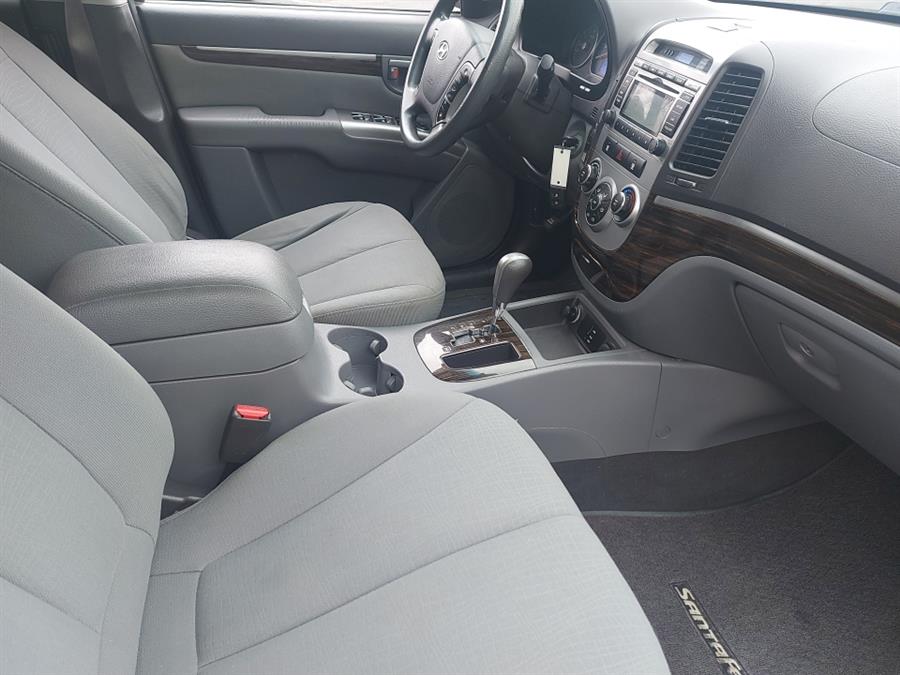 2010 Hyundai Santa Fe AWD 4dr I4 Auto GLS, available for sale in West Hartford, Connecticut | Chadrad Motors llc. West Hartford, Connecticut 2010 Hyundai Santa Fe AWD 4dr I4 Auto GLS, available for sale in West Hartford, Connecticut | Chadrad Motors llc. West Hartford, Connecticut
