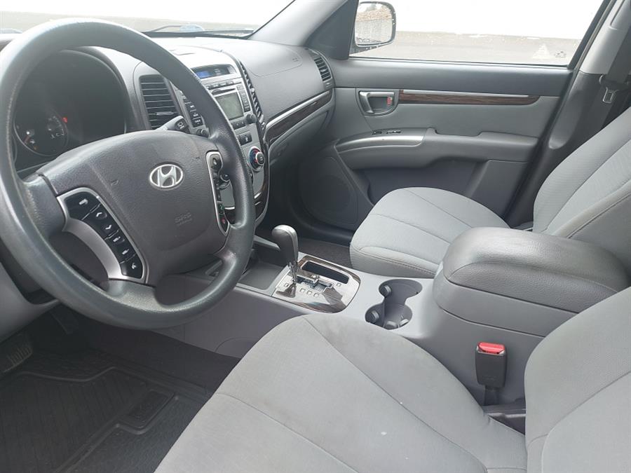 2010 Hyundai Santa Fe AWD 4dr I4 Auto GLS, available for sale in West Hartford, Connecticut | Chadrad Motors llc. West Hartford, Connecticut 2010 Hyundai Santa Fe AWD 4dr I4 Auto GLS, available for sale in West Hartford, Connecticut | Chadrad Motors llc. West Hartford, Connecticut