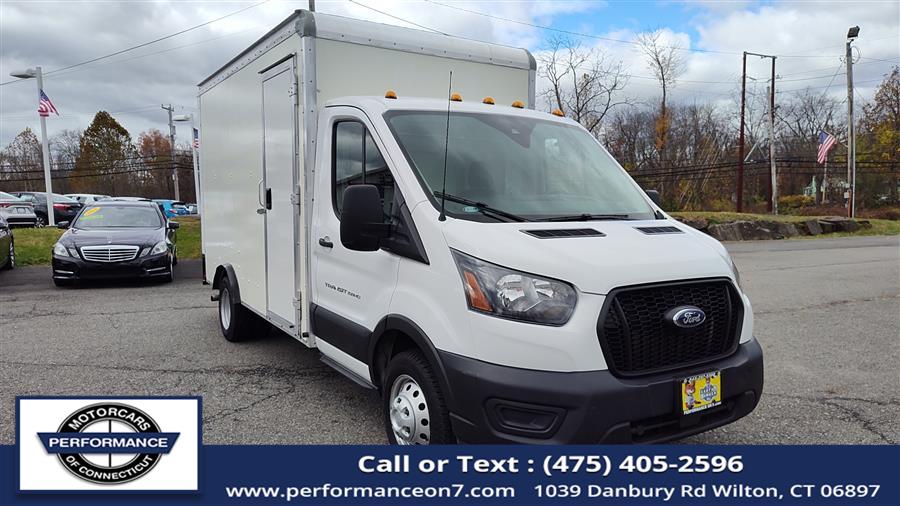 Used 2022 Ford Transit Cutaway in Wilton, Connecticut | Performance Motor Cars Of Connecticut LLC. Wilton, Connecticut