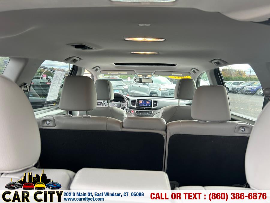 2017 Honda Pilot EX-L w/Navigation AWD, available for sale in East Windsor, Connecticut | Car City LLC. East Windsor, Connecticut 2017 Honda Pilot EX-L w/Navigation AWD, available for sale in East Windsor, Connecticut | Car City LLC. East Windsor, Connecticut