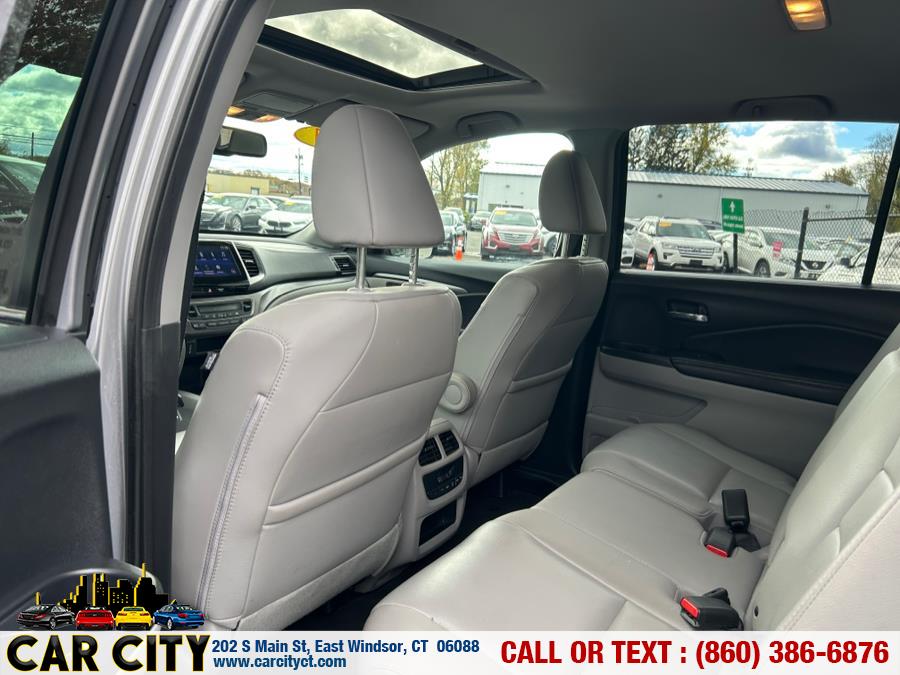 2017 Honda Pilot EX-L w/Navigation AWD, available for sale in East Windsor, Connecticut | Car City LLC. East Windsor, Connecticut 2017 Honda Pilot EX-L w/Navigation AWD, available for sale in East Windsor, Connecticut | Car City LLC. East Windsor, Connecticut