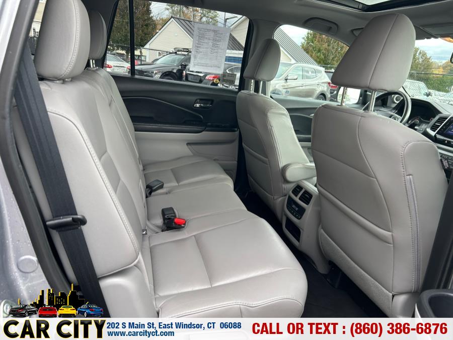 2017 Honda Pilot EX-L w/Navigation AWD, available for sale in East Windsor, Connecticut | Car City LLC. East Windsor, Connecticut 2017 Honda Pilot EX-L w/Navigation AWD, available for sale in East Windsor, Connecticut | Car City LLC. East Windsor, Connecticut