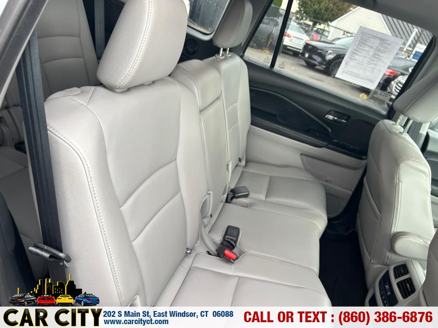 2017 Honda Pilot EX-L w/Navigation AWD, available for sale in East Windsor, Connecticut | Car City LLC. East Windsor, Connecticut 2017 Honda Pilot EX-L w/Navigation AWD, available for sale in East Windsor, Connecticut | Car City LLC. East Windsor, Connecticut