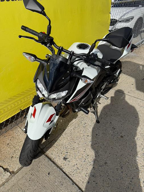 2022 KAWASAKI Z400 ABS, available for sale in Brooklyn, New York | Autoforward Motors Inc.. Brooklyn, New York 2022 KAWASAKI Z400 ABS, available for sale in Brooklyn, New York | Autoforward Motors Inc.. Brooklyn, New York