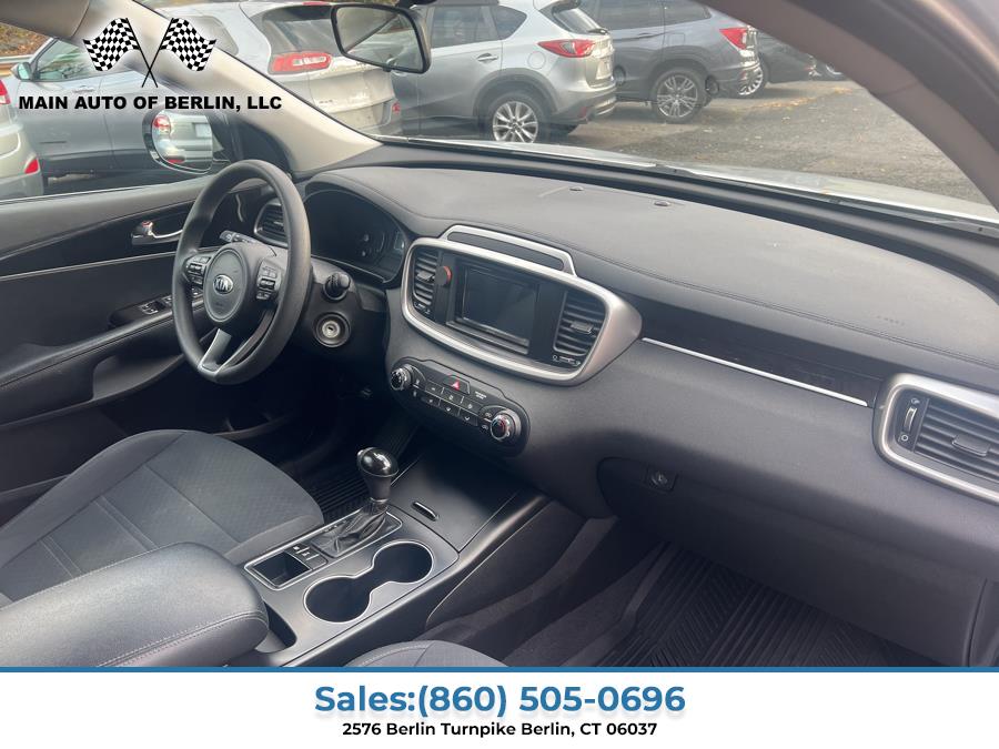 2017 Kia Sorento LX AWD, available for sale in Berlin, Connecticut | Main Auto of Berlin. Berlin, Connecticut 2017 Kia Sorento LX AWD, available for sale in Berlin, Connecticut | Main Auto of Berlin. Berlin, Connecticut