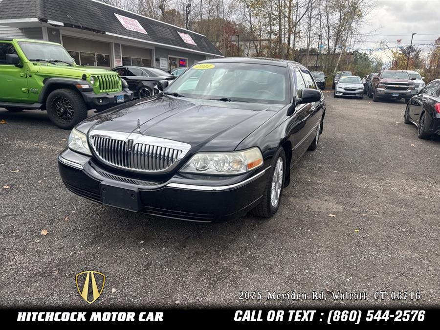 2011 Lincoln Town Car Signature, available for sale in Wolcott, Connecticut | Hitchcock Motor Car. Wolcott, Connecticut 2011 Lincoln Town Car Signature, available for sale in Wolcott, Connecticut | Hitchcock Motor Car. Wolcott, Connecticut