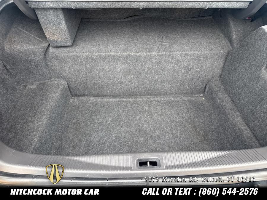 2011 Lincoln Town Car Signature, available for sale in Wolcott, Connecticut | Hitchcock Motor Car. Wolcott, Connecticut 2011 Lincoln Town Car Signature, available for sale in Wolcott, Connecticut | Hitchcock Motor Car. Wolcott, Connecticut