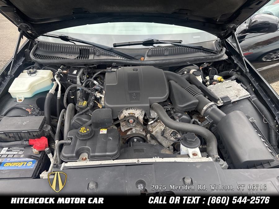 2011 Lincoln Town Car Signature, available for sale in Wolcott, Connecticut | Hitchcock Motor Car. Wolcott, Connecticut 2011 Lincoln Town Car Signature, available for sale in Wolcott, Connecticut | Hitchcock Motor Car. Wolcott, Connecticut