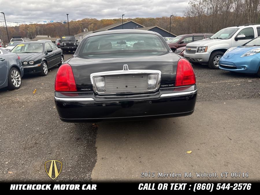 2011 Lincoln Town Car Signature, available for sale in Wolcott, Connecticut | Hitchcock Motor Car. Wolcott, Connecticut 2011 Lincoln Town Car Signature, available for sale in Wolcott, Connecticut | Hitchcock Motor Car. Wolcott, Connecticut