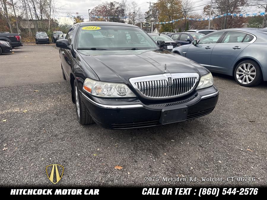 2011 Lincoln Town Car Signature, available for sale in Wolcott, Connecticut | Hitchcock Motor Car. Wolcott, Connecticut 2011 Lincoln Town Car Signature, available for sale in Wolcott, Connecticut | Hitchcock Motor Car. Wolcott, Connecticut