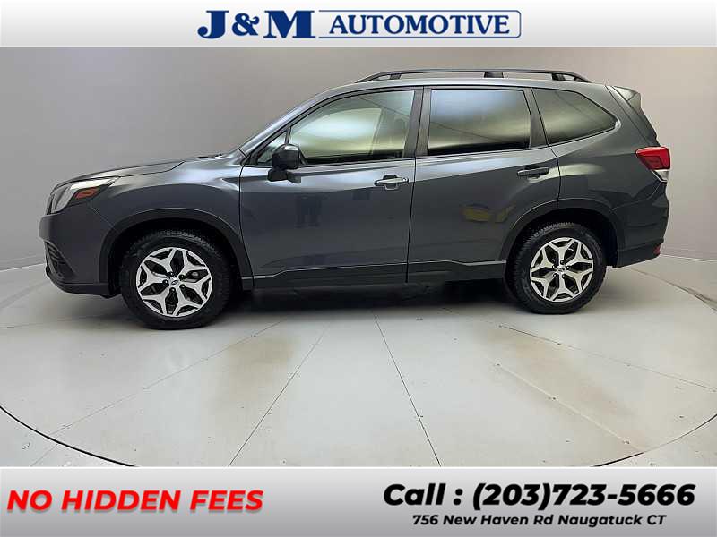 2023 Subaru Forester Premium Base photo 2