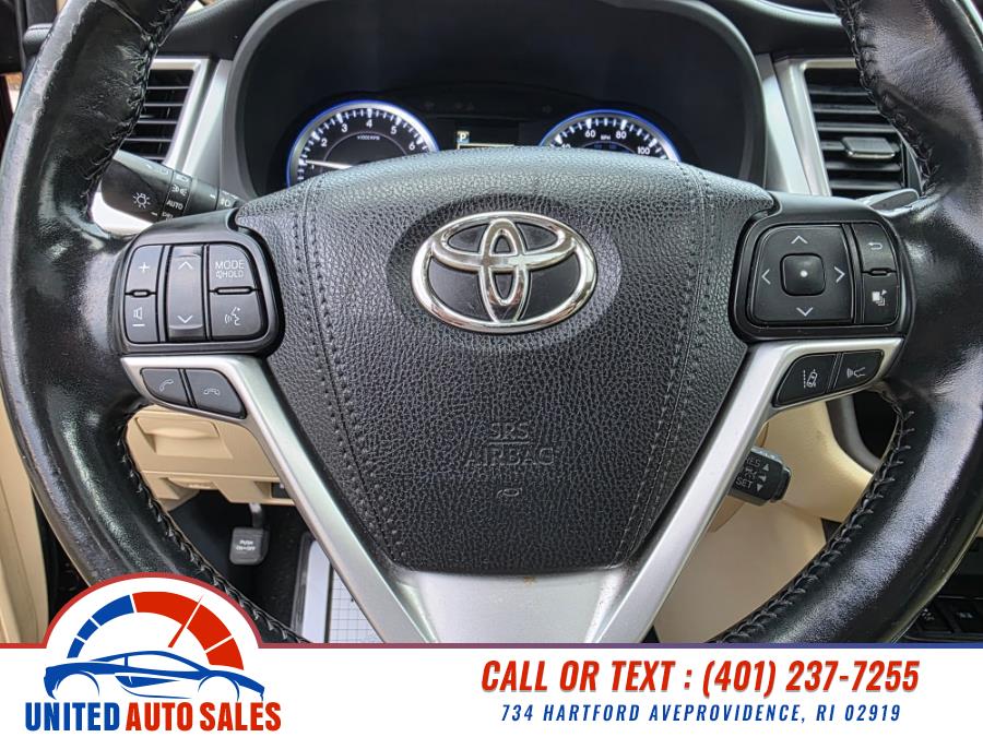 2017 Toyota Highlander XLE V6 AWD (Natl), available for sale in Providence, Rhode Island | United Auto Sales Inc. Providence, Rhode Island 2017 Toyota Highlander XLE V6 AWD (Natl), available for sale in Providence, Rhode Island | United Auto Sales Inc. Providence, Rhode Island