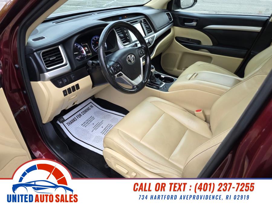 2017 Toyota Highlander XLE V6 AWD (Natl), available for sale in Providence, Rhode Island | United Auto Sales Inc. Providence, Rhode Island 2017 Toyota Highlander XLE V6 AWD (Natl), available for sale in Providence, Rhode Island | United Auto Sales Inc. Providence, Rhode Island