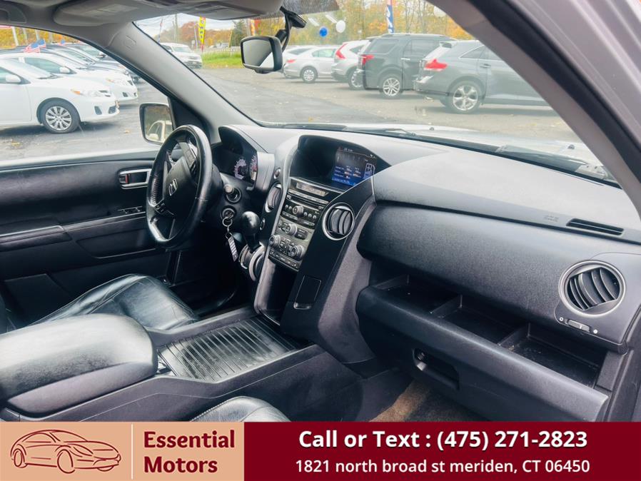 2015 Honda Pilot 4WD 4dr EX-L, available for sale in Meriden, Connecticut | Essential Motors. Meriden, Connecticut 2015 Honda Pilot 4WD 4dr EX-L, available for sale in Meriden, Connecticut | Essential Motors. Meriden, Connecticut