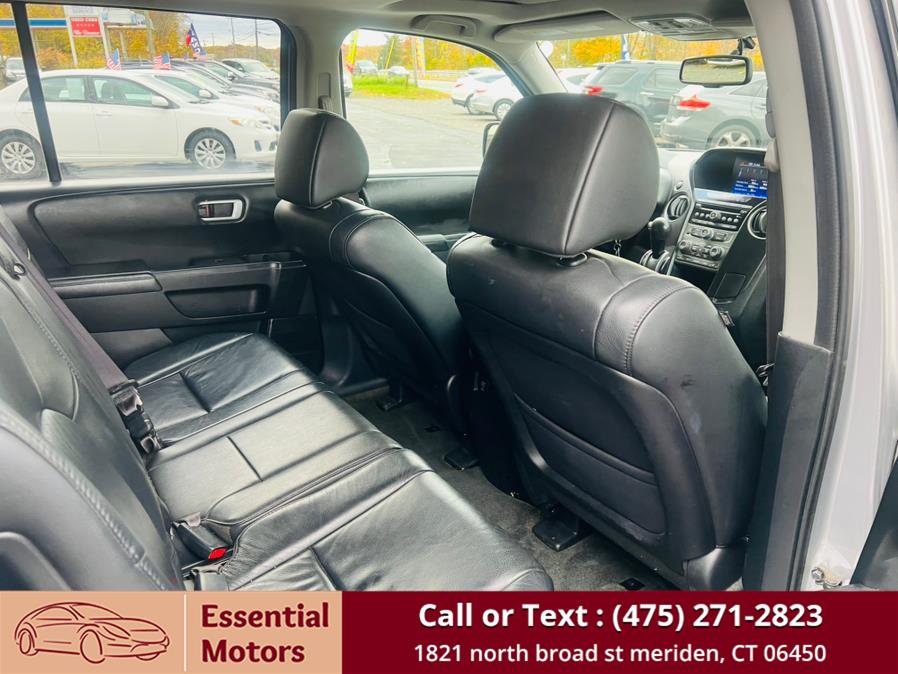 2015 Honda Pilot 4WD 4dr EX-L, available for sale in Meriden, Connecticut | Essential Motors. Meriden, Connecticut 2015 Honda Pilot 4WD 4dr EX-L, available for sale in Meriden, Connecticut | Essential Motors. Meriden, Connecticut
