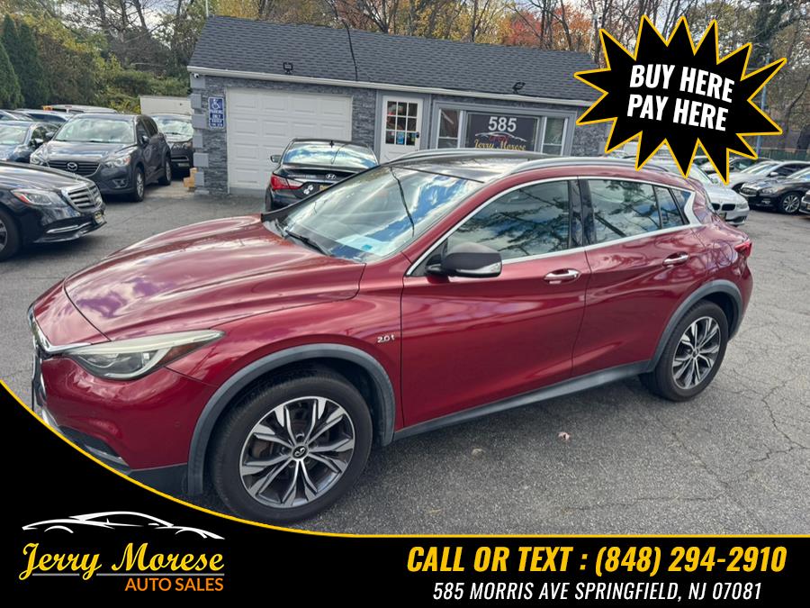 2017 Infiniti QX30 Premium photo 2