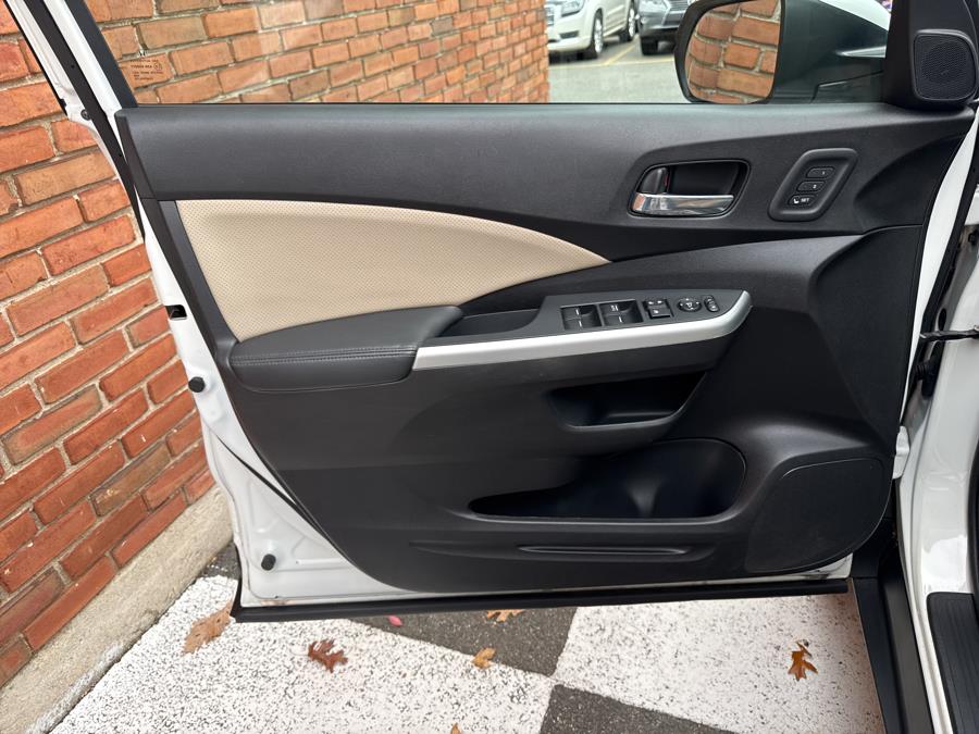 2016 Honda CR-V AWD 5dr Touring, available for sale in Waterbury, Connecticut | National Auto Brokers, Inc.. Waterbury, Connecticut 2016 Honda CR-V AWD 5dr Touring, available for sale in Waterbury, Connecticut | National Auto Brokers, Inc.. Waterbury, Connecticut