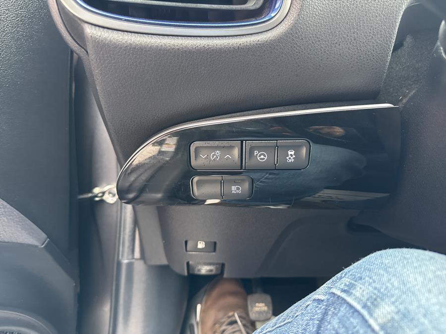 2017 Toyota Prius Four Touring, available for sale in Waterbury, Connecticut | National Auto Brokers, Inc.. Waterbury, Connecticut 2017 Toyota Prius Four Touring, available for sale in Waterbury, Connecticut | National Auto Brokers, Inc.. Waterbury, Connecticut