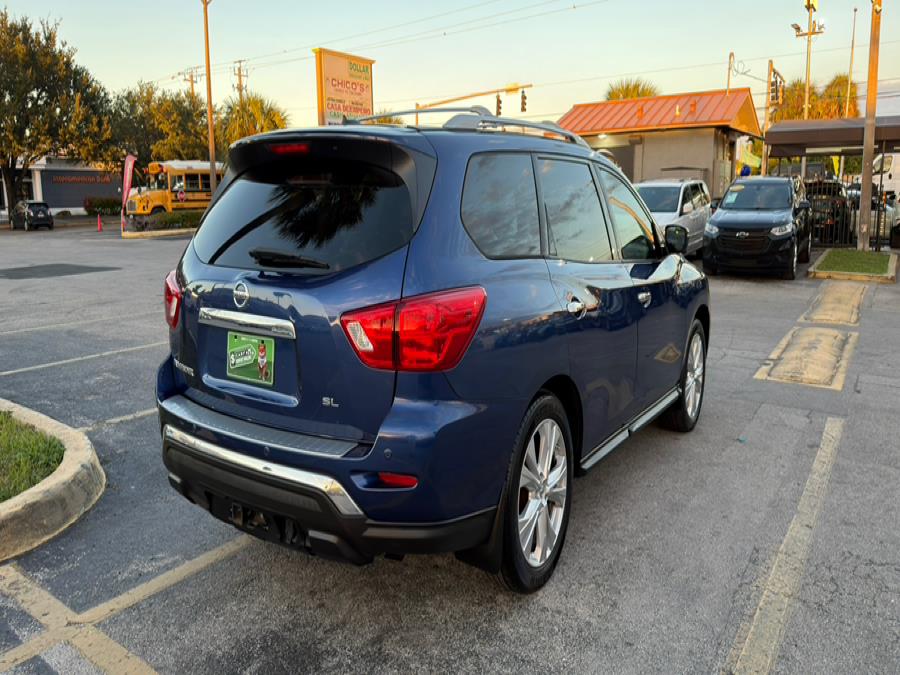 2018 Nissan Pathfinder FWD SL, available for sale in Hialeah, Florida | The Palm Motors LLC. Hialeah, Florida 2018 Nissan Pathfinder FWD SL, available for sale in Hialeah, Florida | The Palm Motors LLC. Hialeah, Florida