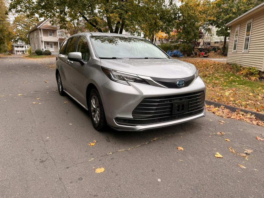2022 Toyota Sienna LE AWD 8-Passenger (Natl), available for sale in Shelton, Connecticut | Center Motorsports LLC. Shelton, Connecticut 2022 Toyota Sienna LE AWD 8-Passenger (Natl), available for sale in Shelton, Connecticut | Center Motorsports LLC. Shelton, Connecticut
