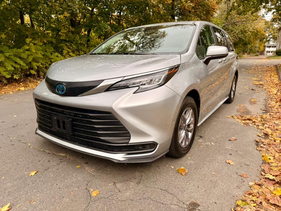 2022 Toyota Sienna LE AWD 8-Passenger (Natl), available for sale in Shelton, Connecticut | Center Motorsports LLC. Shelton, Connecticut 2022 Toyota Sienna LE AWD 8-Passenger (Natl), available for sale in Shelton, Connecticut | Center Motorsports LLC. Shelton, Connecticut