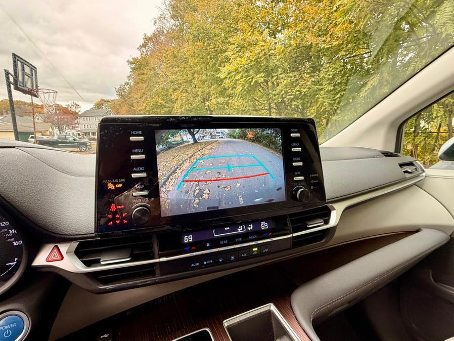 2022 Toyota Sienna LE AWD 8-Passenger (Natl), available for sale in Shelton, Connecticut | Center Motorsports LLC. Shelton, Connecticut 2022 Toyota Sienna LE AWD 8-Passenger (Natl), available for sale in Shelton, Connecticut | Center Motorsports LLC. Shelton, Connecticut