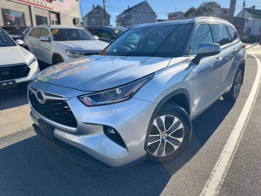 Used 2021 Toyota Highlander in Peabody, Massachusetts | New Star Motors. Peabody, Massachusetts