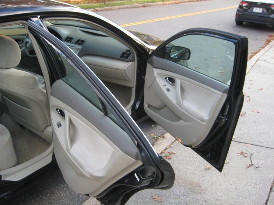 2010 Toyota Camry LE 4dr Sedan 6A, available for sale in Massapequa, New York | Rite Choice Auto Inc.. Massapequa, New York 2010 Toyota Camry LE 4dr Sedan 6A, available for sale in Massapequa, New York | Rite Choice Auto Inc.. Massapequa, New York