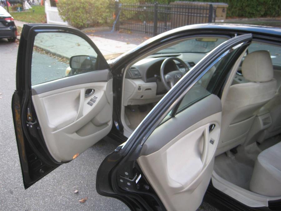 2010 Toyota Camry LE 4dr Sedan 6A, available for sale in Massapequa, New York | Rite Choice Auto Inc.. Massapequa, New York 2010 Toyota Camry LE 4dr Sedan 6A, available for sale in Massapequa, New York | Rite Choice Auto Inc.. Massapequa, New York