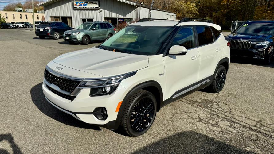 2022 Kia Seltos Nightfall DCT AWD, available for sale in Berlin, Connecticut | Tru Auto Mall. Berlin, Connecticut 2022 Kia Seltos Nightfall DCT AWD, available for sale in Berlin, Connecticut | Tru Auto Mall. Berlin, Connecticut