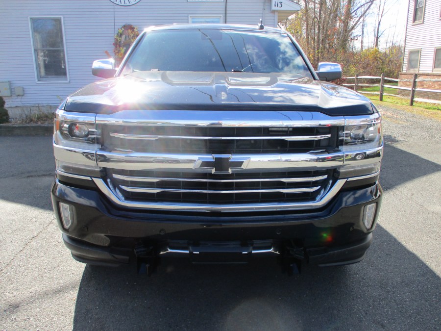 2018 Chevrolet Silverado 1500 High Country photo 3