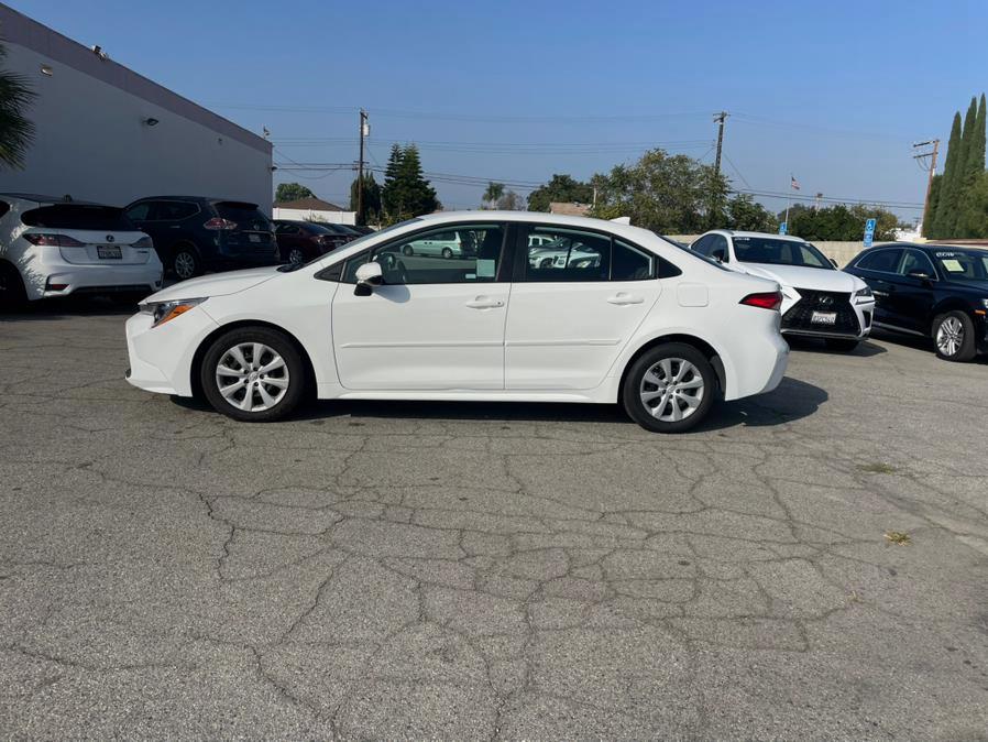 2023 Toyota Corolla LE photo 3